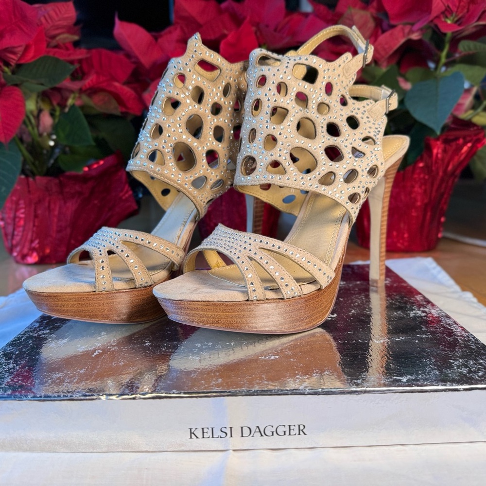 Kelsi Dagger Women's Nude Suede Leather Heels